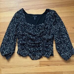 Women’s long sleeve top